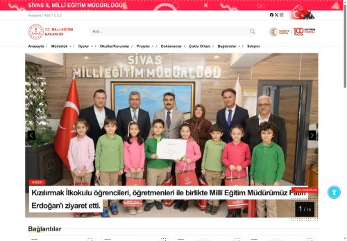 3 Aralık Dünya Engelliler Günü kapsamında Şifaiye Özel Eğitim Uygulama Okulu'nda program düzenlendi.